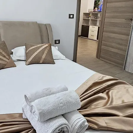 Premium & Prima Linie La Mare Apartment
