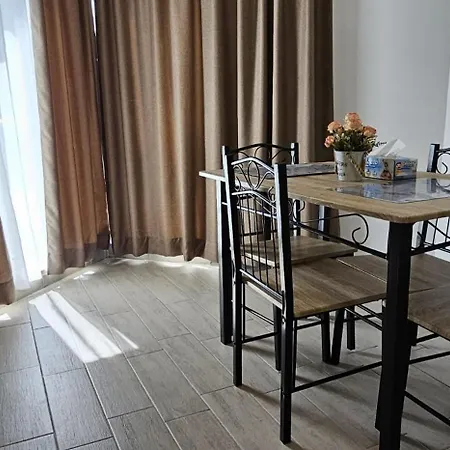 Premium & Prima Linie La Mare Apartment
