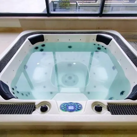 Premium & Prima Linie La Mare Năvodari