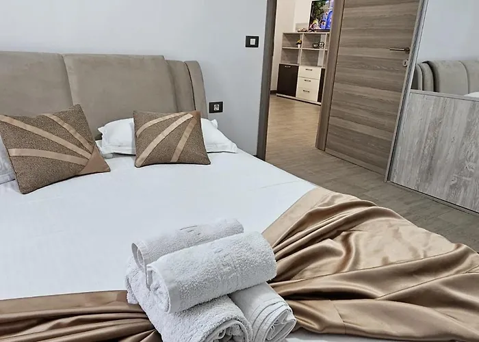 Premium & Prima Linie La Mare דירה